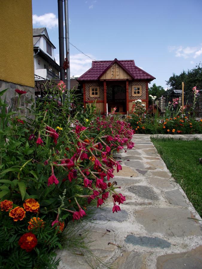 Guest House U Myrona Yaremche Exterior foto