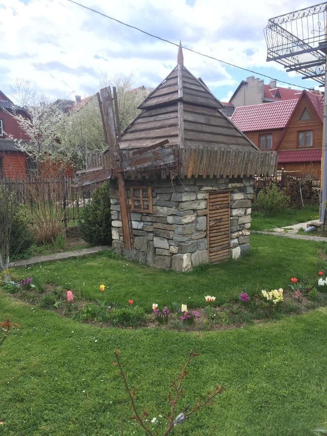 Guest House U Myrona Yaremche Exterior foto